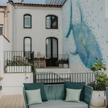 Petit Luxe Volta Bed & Breakfast Terrassa Bagian luar foto