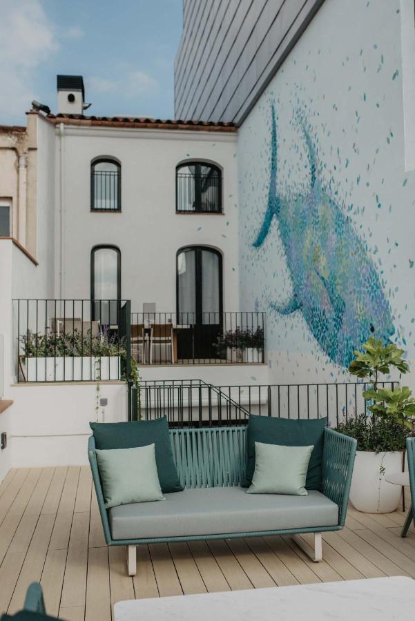 Petit Luxe Volta Bed & Breakfast Terrassa Bagian luar foto